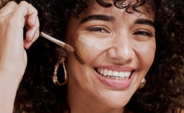 Choosing Between BB Cream and CC Cream: A Comprehensive Comparison